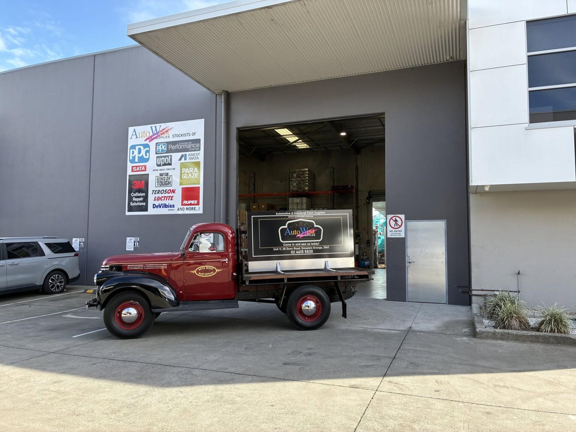 Auto West Paint Supplies logo